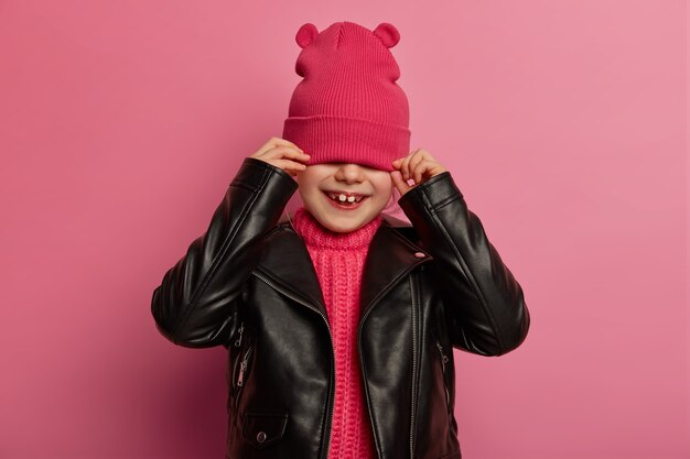 Eleganckie i funkcjonalne czapki dla dzieci – dlaczego warto wybrać modele marki Booso